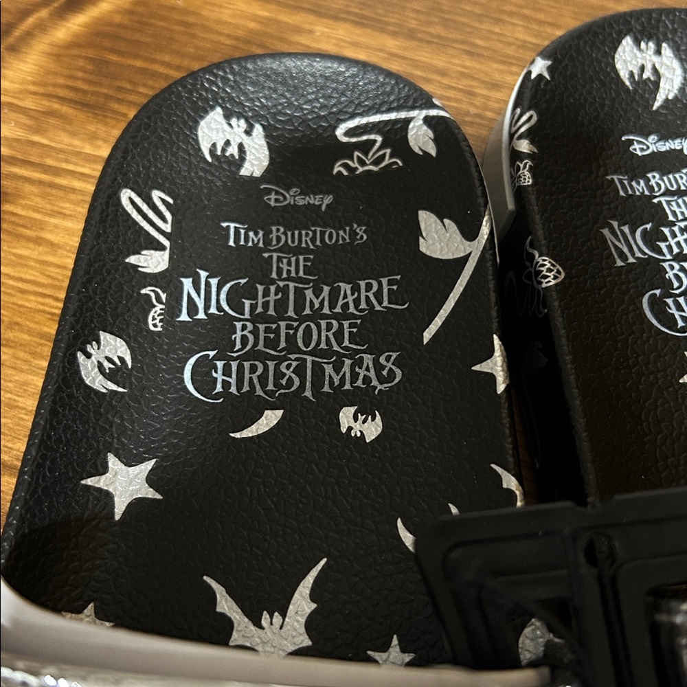 NWT The Nightmare Before Christmas Slide Sandals size 7 - Picture 3 of 7